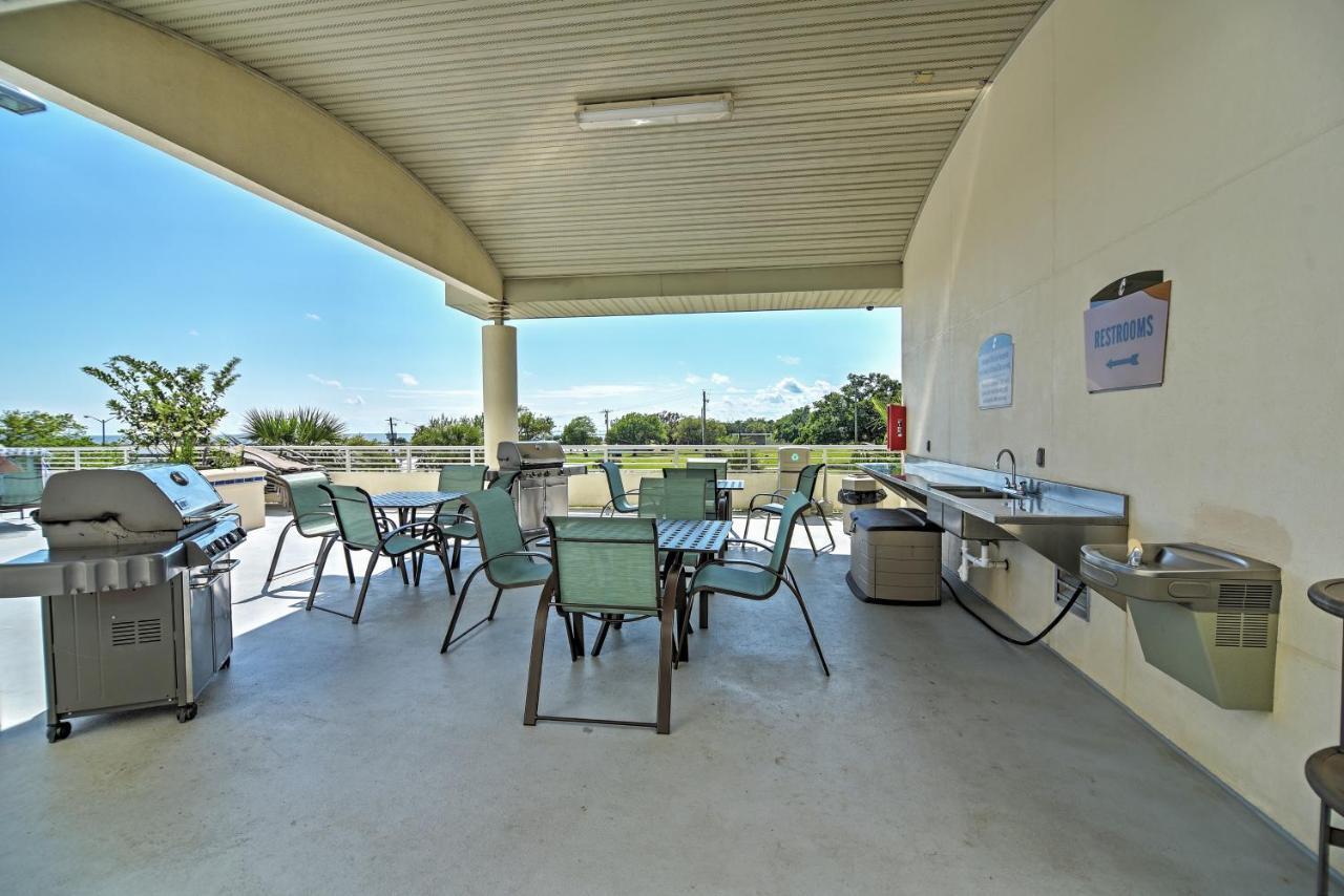 Beachside Biloxi Club Condo Balcony With Ocean View المظهر الخارجي الصورة
